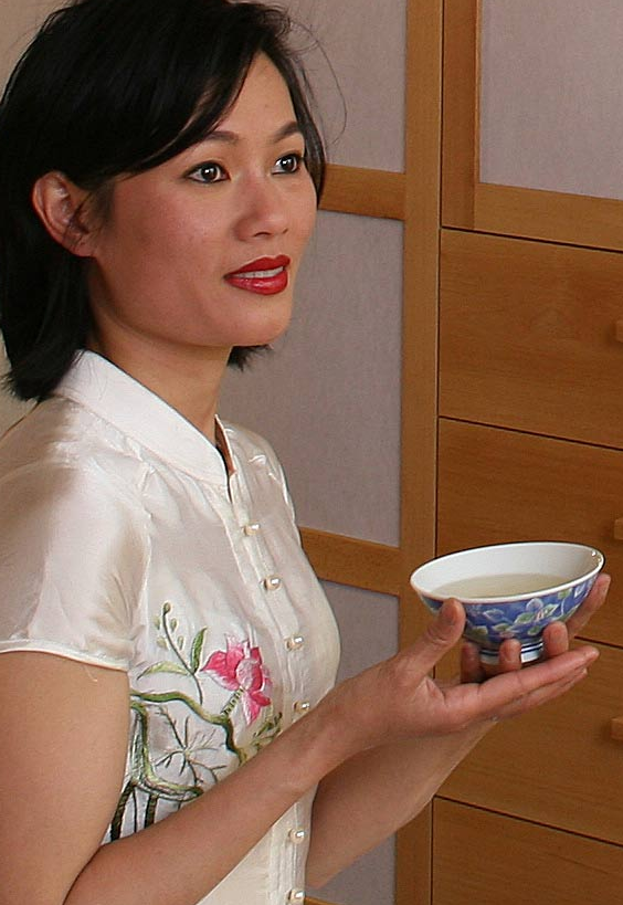 Auf der "fem" (während der consumenta) zeigt mai nguyen die ... Küche holz bio