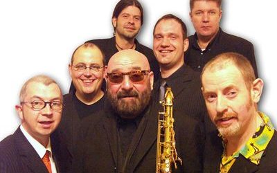 Supercharge im Kick, Valentin im Dehnberger Hof Theater
