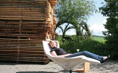 Sie nennt es Arbeit: der neue Jori Relaxsessel „Icarus“