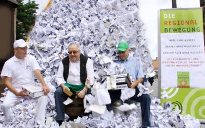 Presseaktion an der Lorenzkirche: Mittelstand erstickt unter der Bürokratie-Lawine