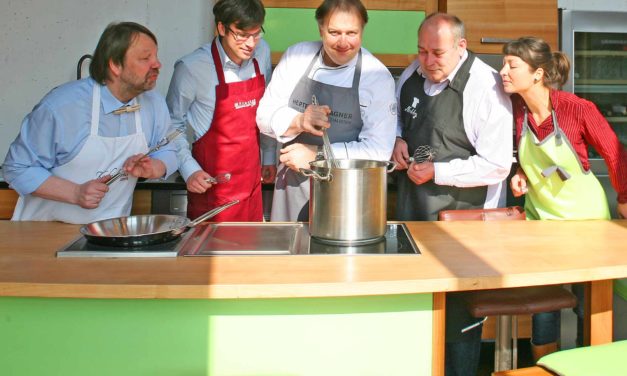 Newsletter 88: Steaks auf der Gewerbeschau, höhenverstellbare Schreibtische und 25-jähriges Jubiläum der Möbelmacher