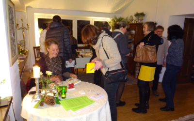 Flotte Lesung von Jaana Prüss aus ihrem Buch „fair handeln“ am Michelsberg