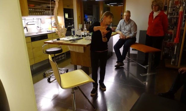 „Die Neue Rückenschule“ mit Sportlehrerin Ute Danzer bei den Möbelmachern – für neue Kurse jetzt anmelden