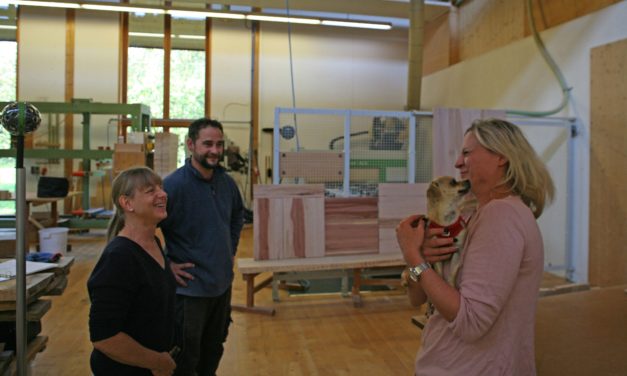Die neue Massivholzküche fürs Tierheim Hersbruck und der Dank an die Spender