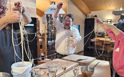 Tag der Küche und Tag des Schreiners mit Merguez-Rehbratwurst, Betriebsverführungen und kaltgepressten Ölen aus Hersbruck