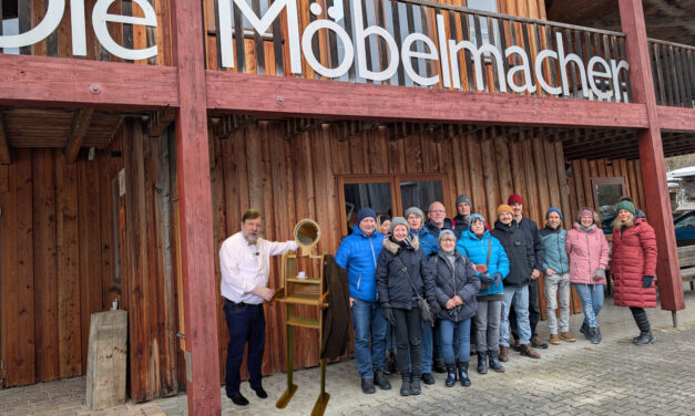 Winterwanderung mit dem Team auf den Gipfel des Michelsbergs